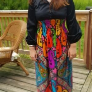 Authentic retro vintage 60s 70s paisleymaxi dress.